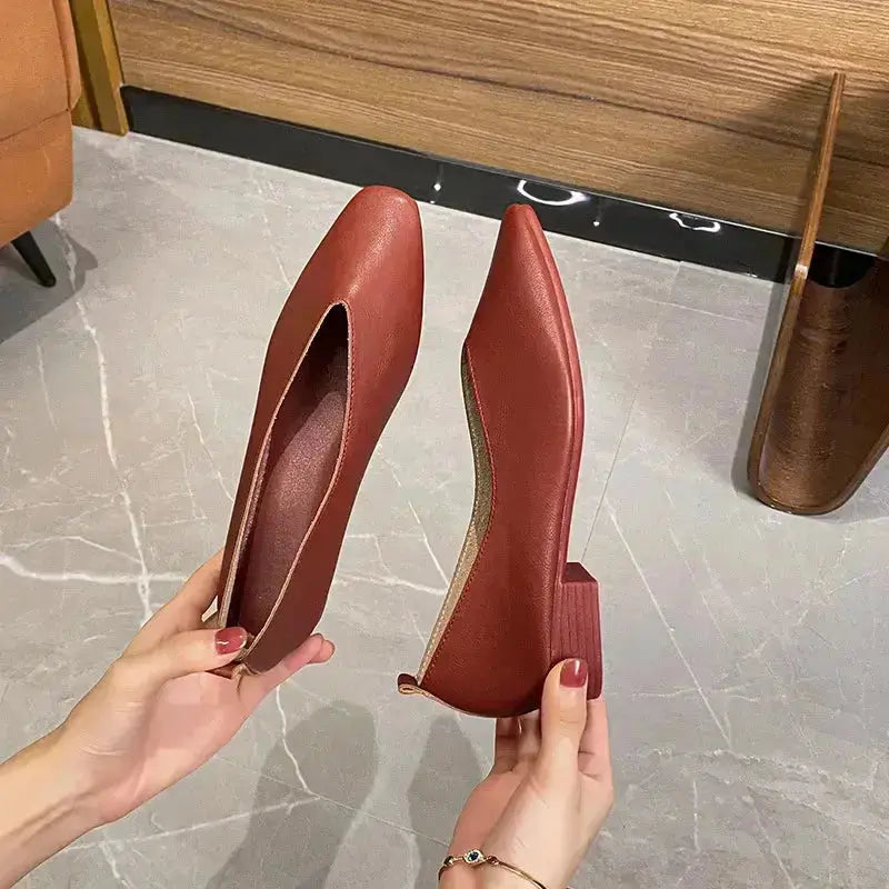 TrenLux Wear Women's Round-Toe Leather Loafer Flats — Versatile Slip-On Casual Shoes TrenLux Wear