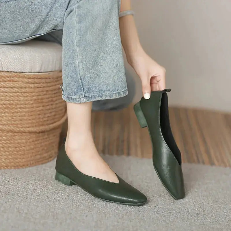 TrenLux Wear Women's Round-Toe Leather Loafer Flats — Versatile Slip-On Casual Shoes TrenLux Wear