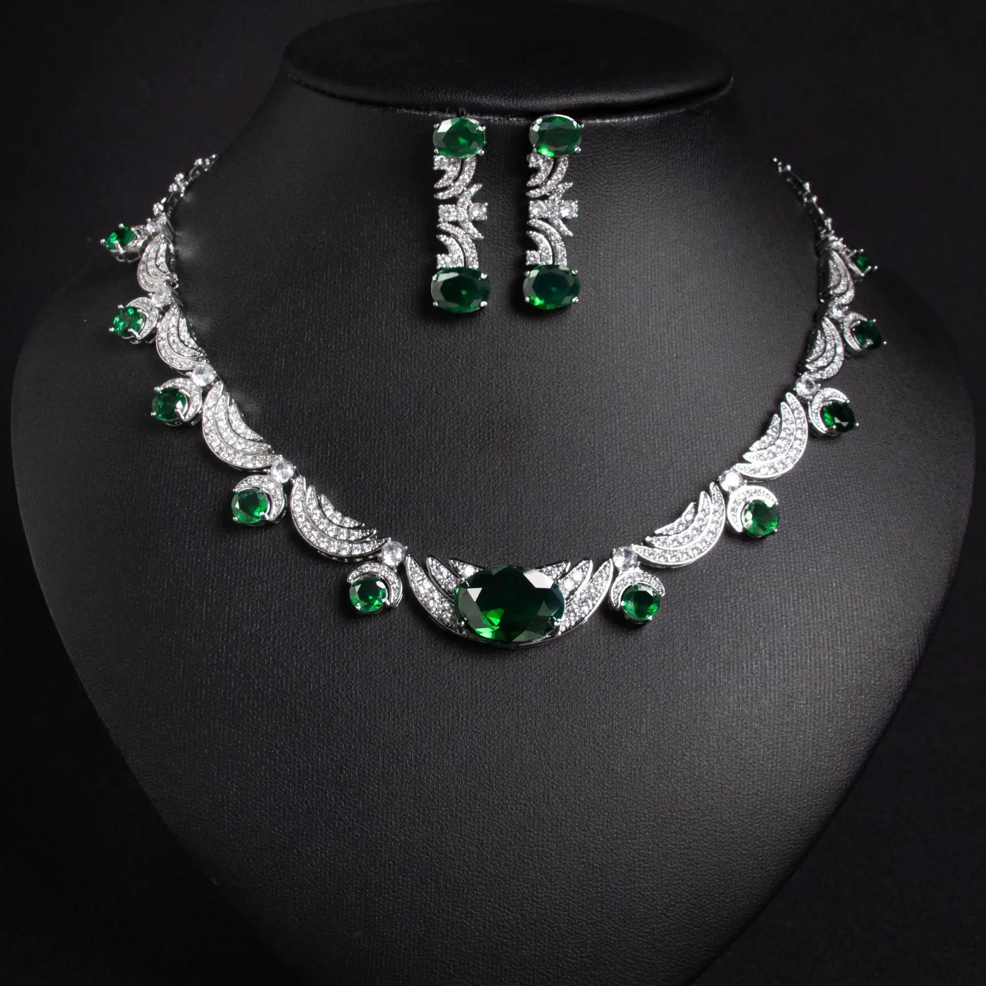 Women's Vintage Bridal Jewellery Set. TrenLux Wear