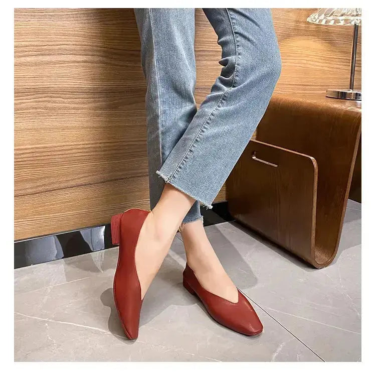 TrenLux Wear Women's Round-Toe Leather Loafer Flats — Versatile Slip-On Casual Shoes TrenLux Wear