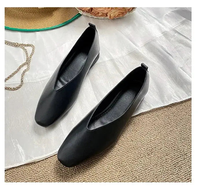 TrenLux Wear Women's Round-Toe Leather Loafer Flats — Versatile Slip-On Casual Shoes TrenLux Wear