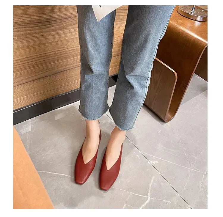 TrenLux Wear Women's Round-Toe Leather Loafer Flats — Versatile Slip-On Casual Shoes TrenLux Wear