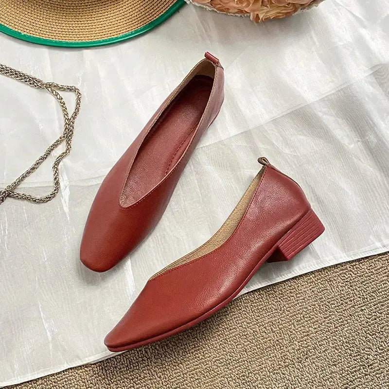 TrenLux Wear Women's Round-Toe Leather Loafer Flats — Versatile Slip-On Casual Shoes TrenLux Wear