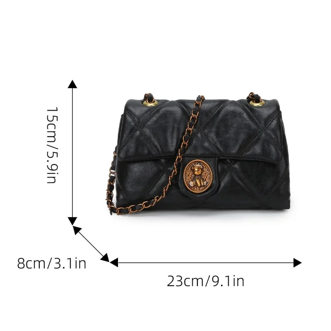 Women's luxury leather handbag with Lingge pattern from TrendLux Wear, featuring elegant design and pure leather craftsmanship.