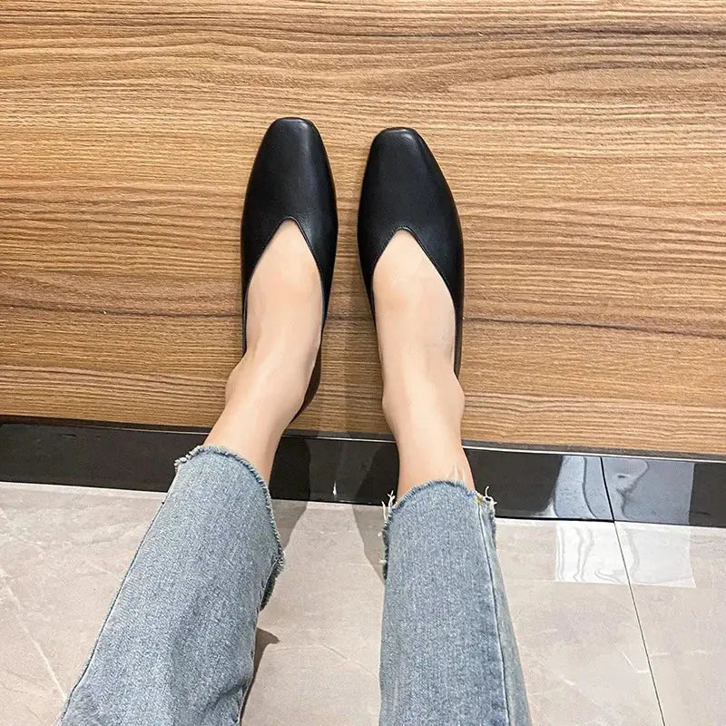 TrenLux Wear Women's Round-Toe Leather Loafer Flats — Versatile Slip-On Casual Shoes TrenLux Wear